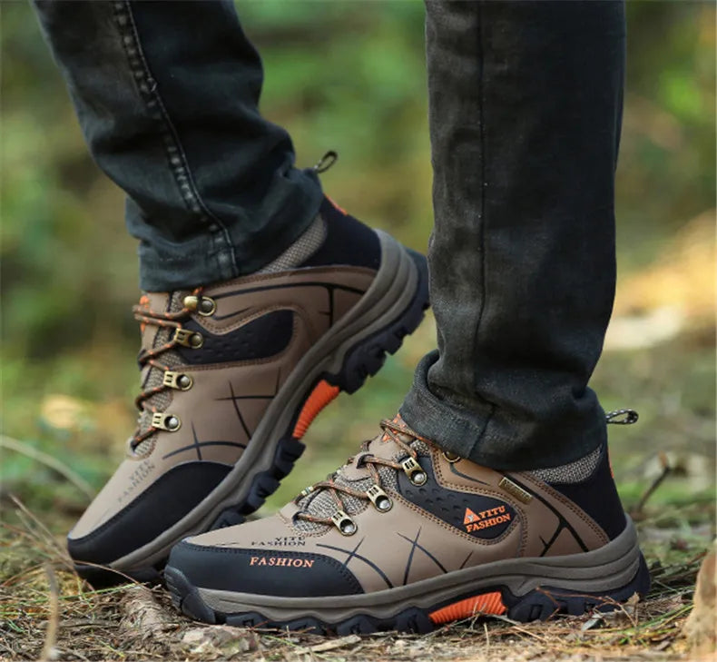 WS 105L: Waterproof Leather Outdoor Sneakers